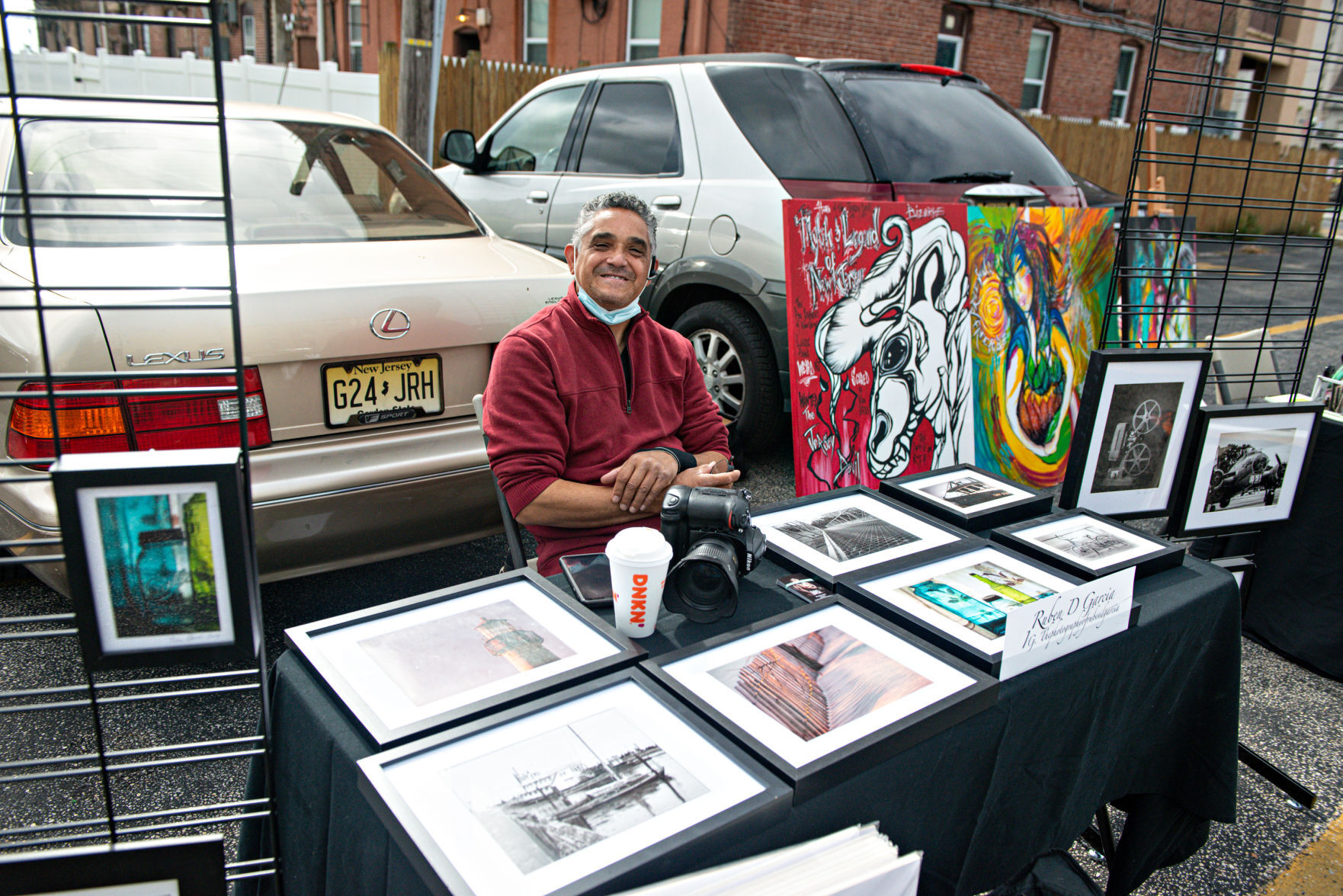 102520_nws_flyingartist